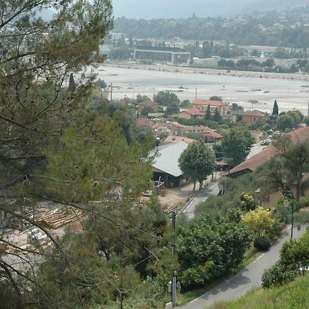 Appartamento La Vigne Sous Les Pins Castagniers Esterno foto